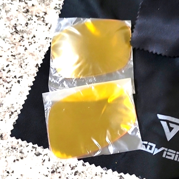 GoVision Camera Sunglasses - Picture 12 of 12